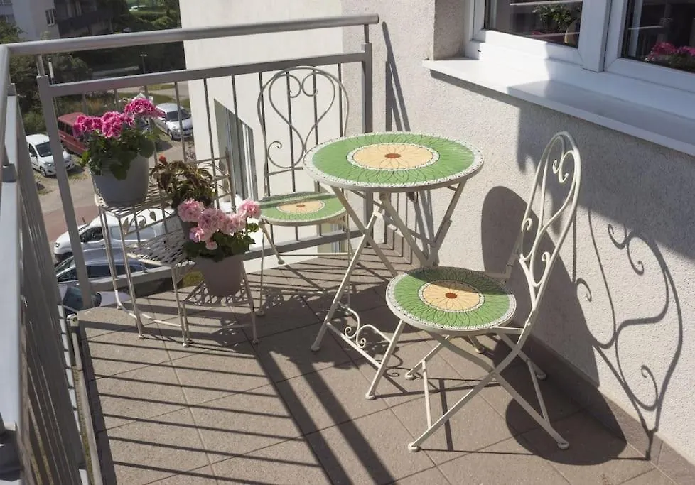 Cozy Apartament Gdansk Kielpinek 아파트